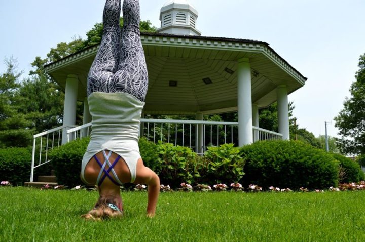 pretty-palm-wunder-under-pants-energy-bra-mudra-tank-headstand