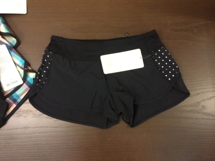 black-reflective-dot-speed-shorts-2
