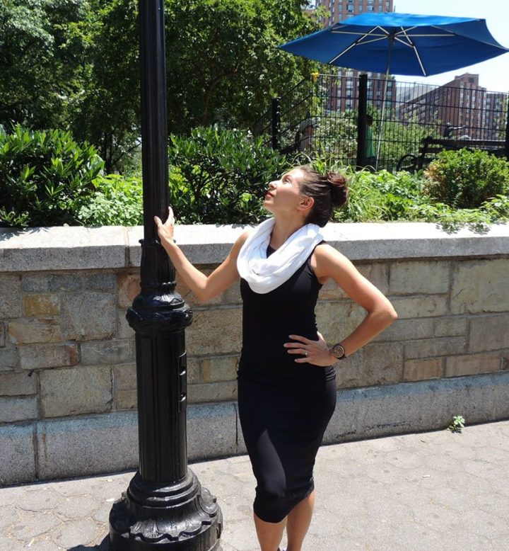 lululemon-noir-dress-black-scarf