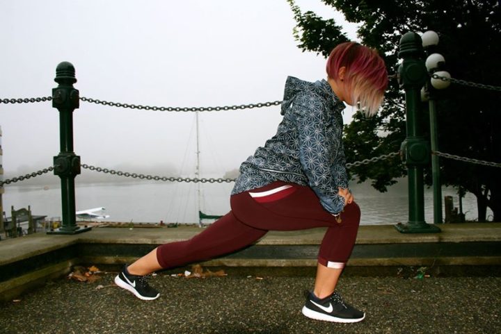 lululemon-bordeaux-drama-illumina-reflective-crops