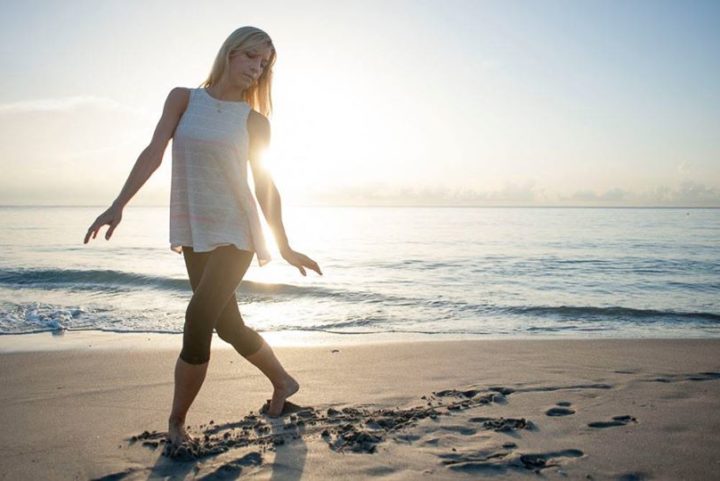 lululemon-all-tied-up-open-back-tank-pop-stripe-heathered-dune-bleached-coral