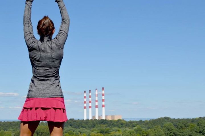 lululemon-bumble-berry-pace-setter-skirt