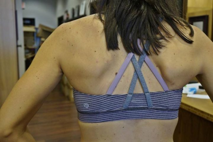 lululemon-hyperstripe-mauvelous-energy-bra