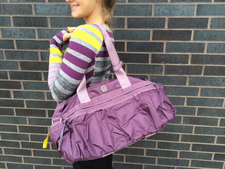 lululemon-purple-fog-gym-win-duffel