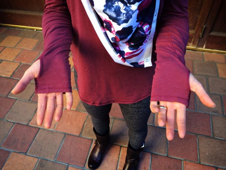 lululemon-heathered-bumble-berry-5-year-yogini-long-sleeve