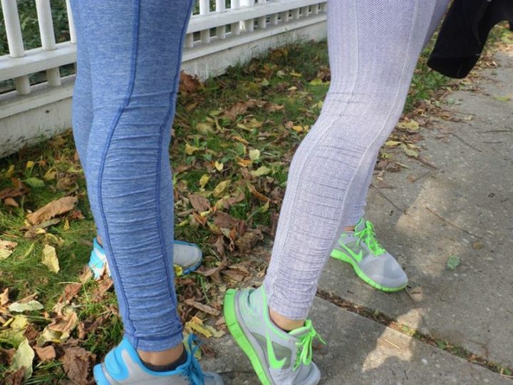 lululemon turn around tights rugged blue white herringbone
