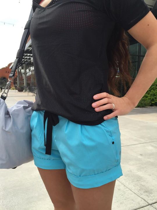 lululemon breakaway shorts