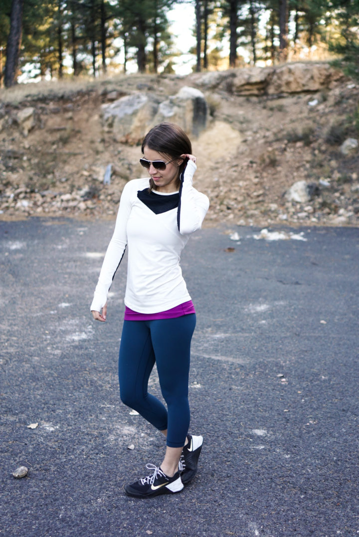 Winter white run tee