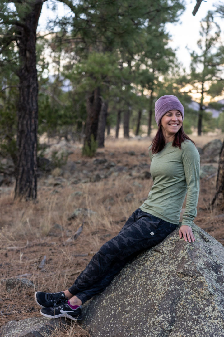 Fall athleisure outfit: camo joggers